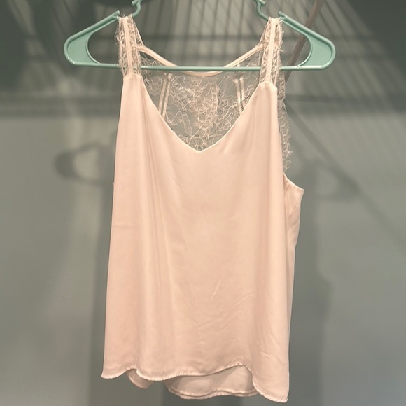 Elegant Lace Trim Tank Top - Picture 1 of 5